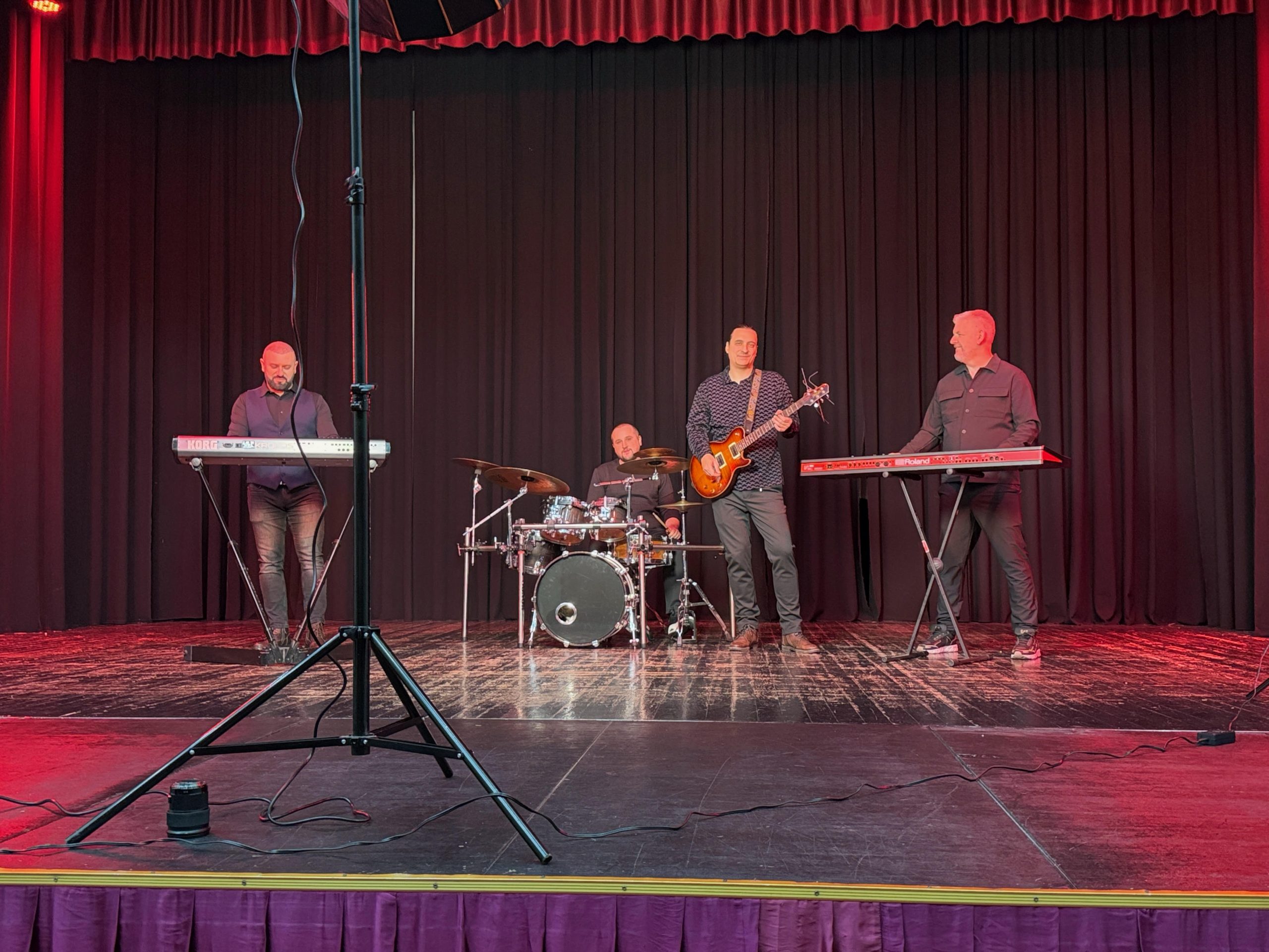 TIME OUT BAND predstavio novi video “Tvoje oči”