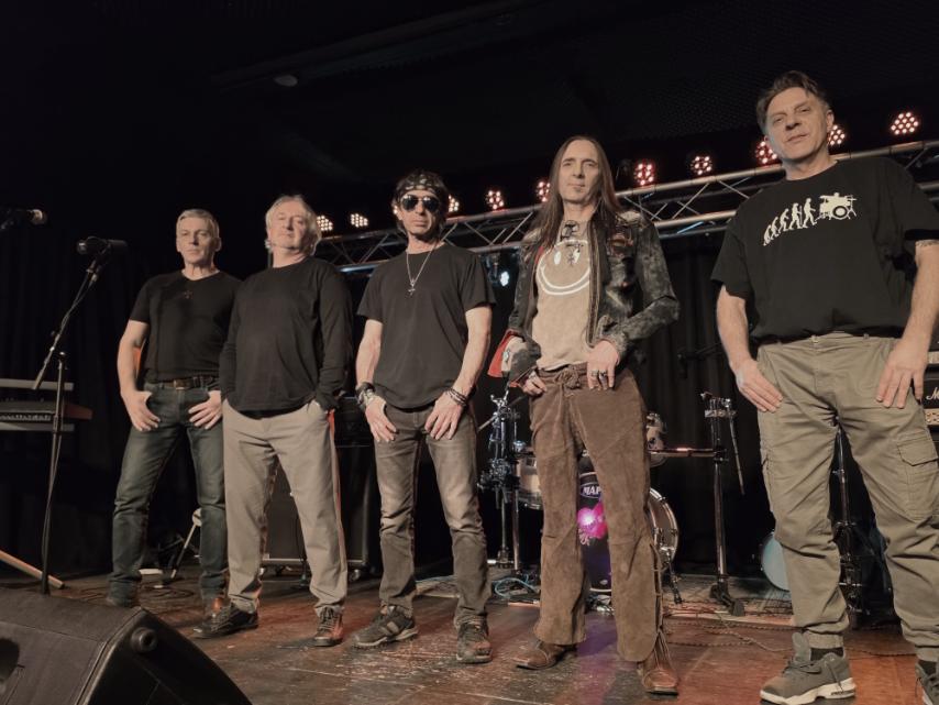 “Srčani udar” albumom “Peščani sat” slavi dvije decenije postojanja